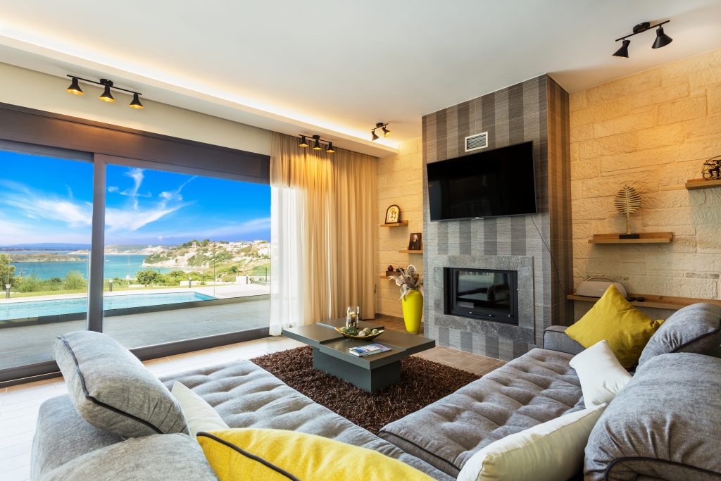 Buy or Sell a House in Greece 3 top tips to know!