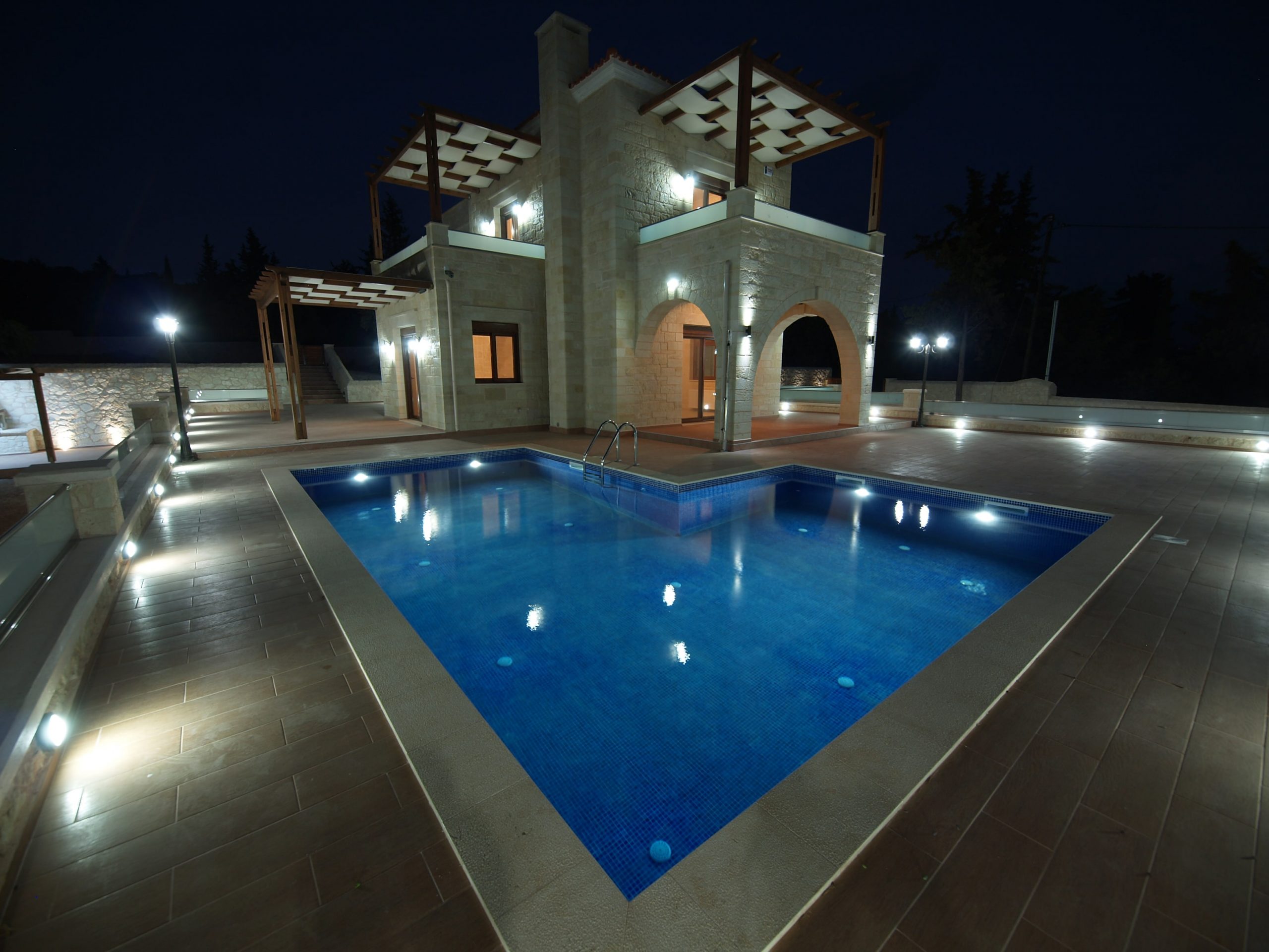 Stone Villas In Crete - Chania: Construction Company Kyriakidis