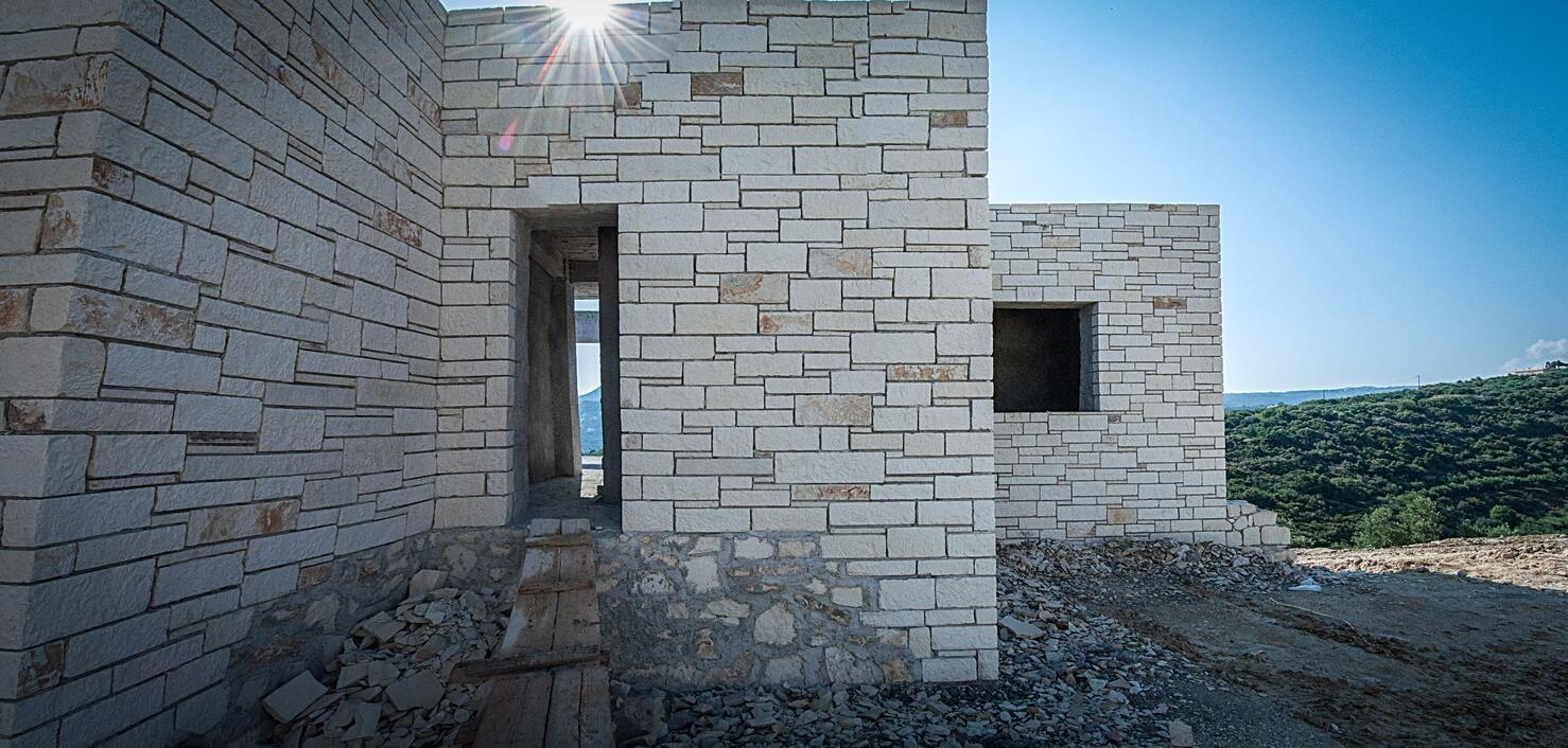 πέτρινα σπίτια στην Κρήτη-φάση κατασκευής- Κατασκευαστική εταιρεία Κυριακίδης 